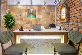 Lumina Boutique Hotel